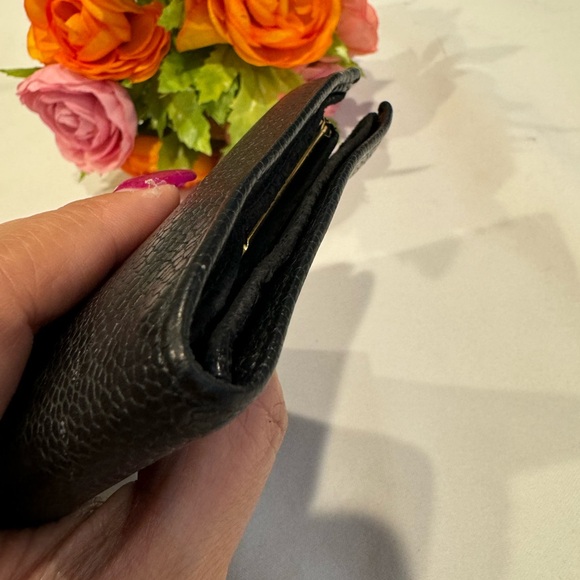 CHANEL Black Wallet - Picture 16 of 16